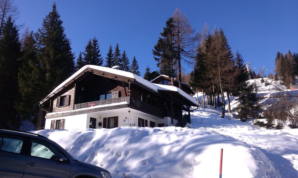Fichtenblockhuette Sonnenalpe Nassfeld Eksteriør billede